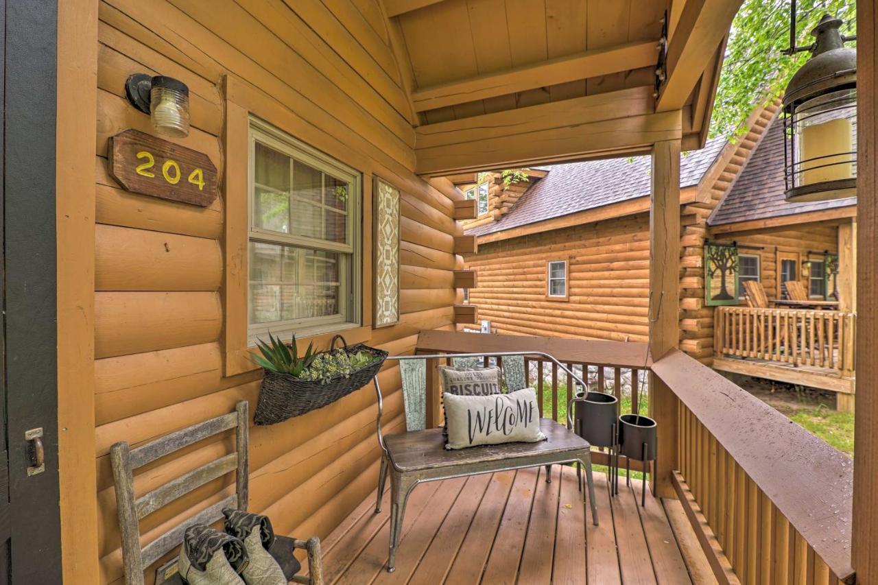 Cozy Retreat With Porch And Double Jj Resort Access! Rothbury Exterior foto